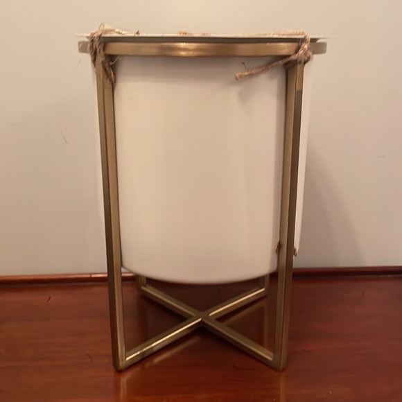 NEW Threshold White/Brass 2pc Iron Indoor / Outdoor Planter Pot with Stand - Picture 8 of 10